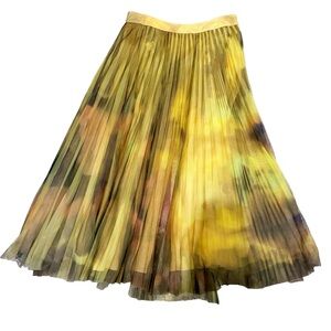 Anthropologie pleated skirt in green/ brown/ yellow Size S